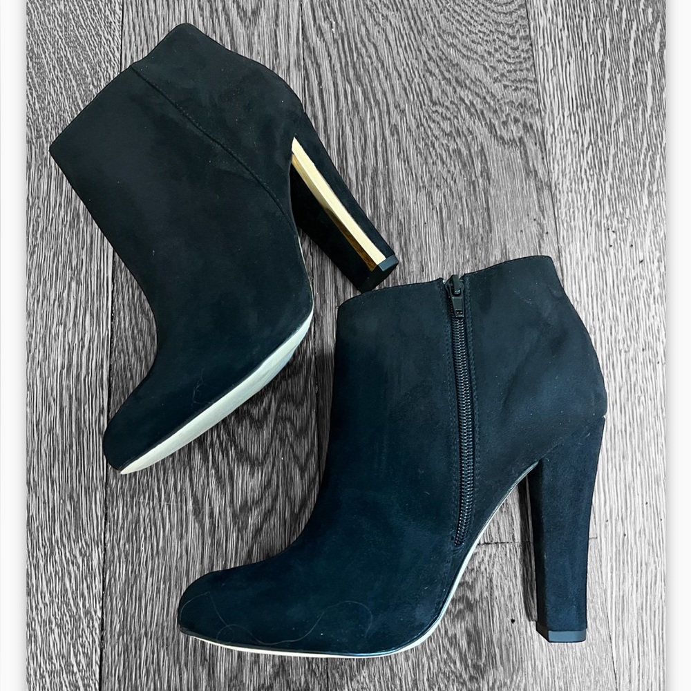 Call It Spring Lovelarwen Black Ankle Booties Size 8.5